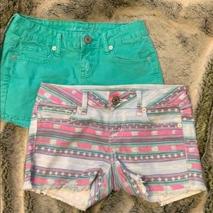 American Eagle Aztec print stretch short